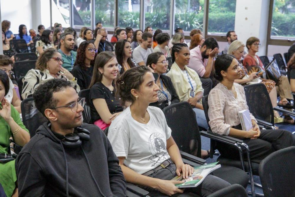 Capa da notícia: Pesquisa avalia percepção dos servidores sobre ambiente de trabalho de unidades socioassistenciais